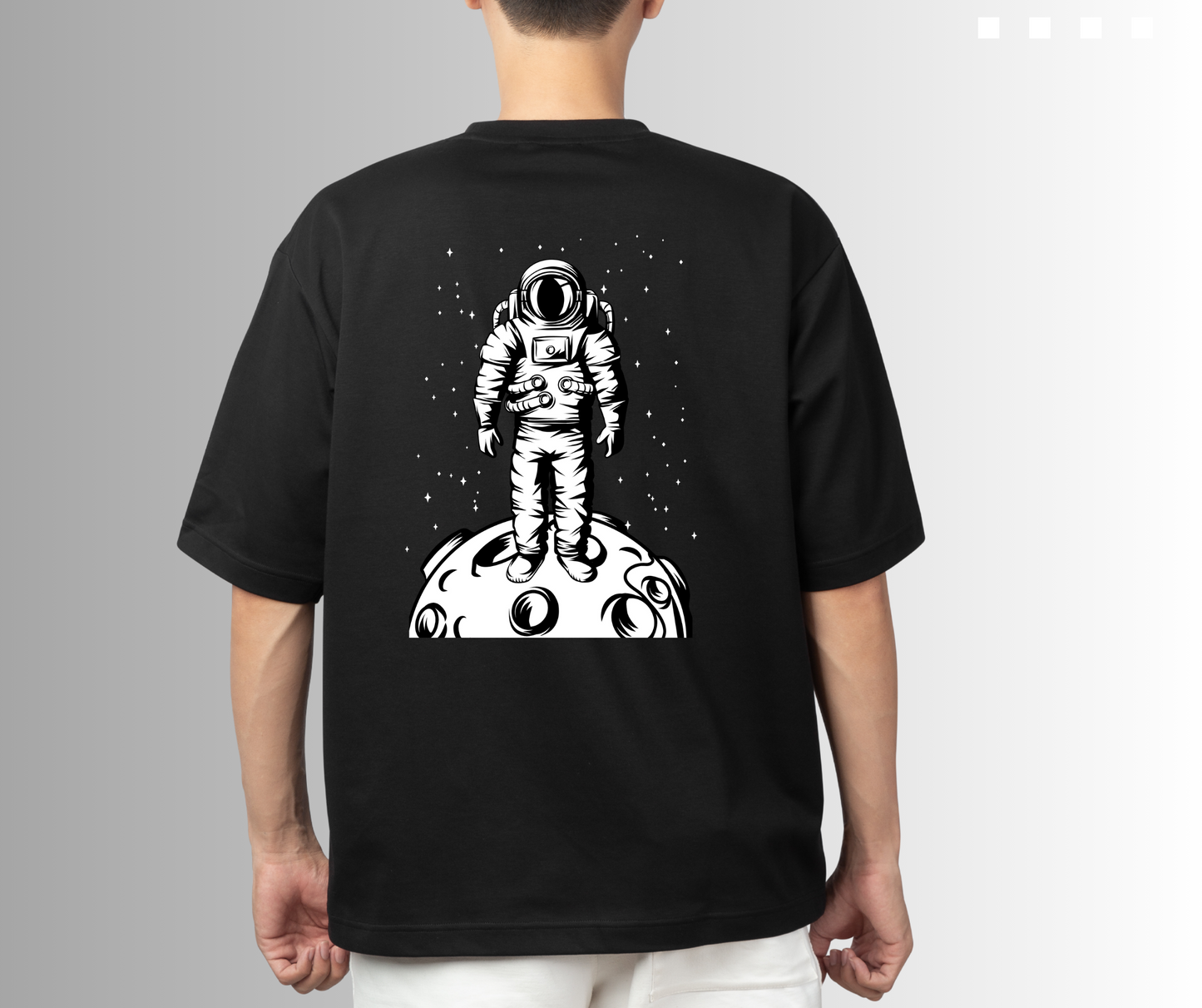 Men's Astronaut Graphic Printed Oversized T-shirt- Black